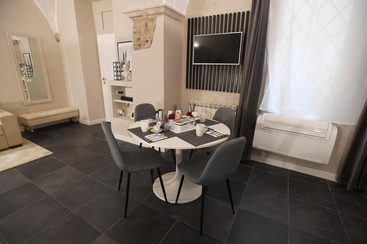 21 - Piazza Navona Apartment *