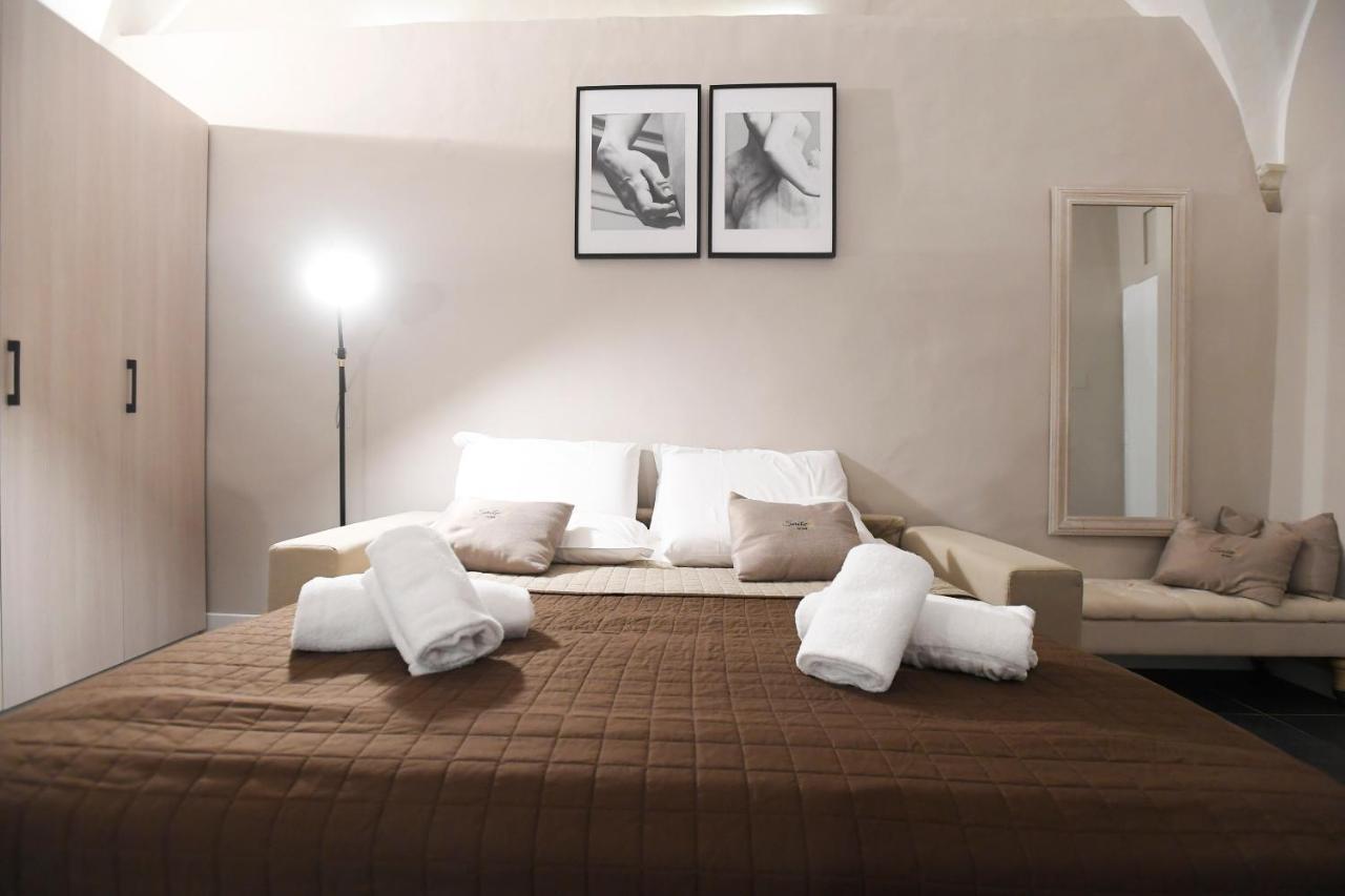 21 - Piazza Navona Apartment *